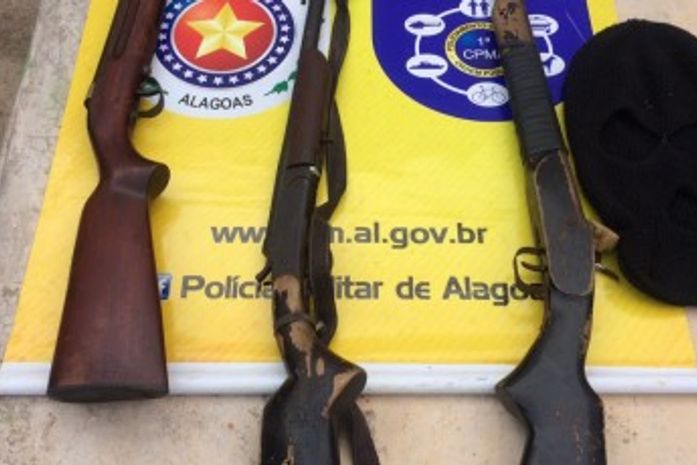 Homem é preso com três espingardas em Campo Alegre