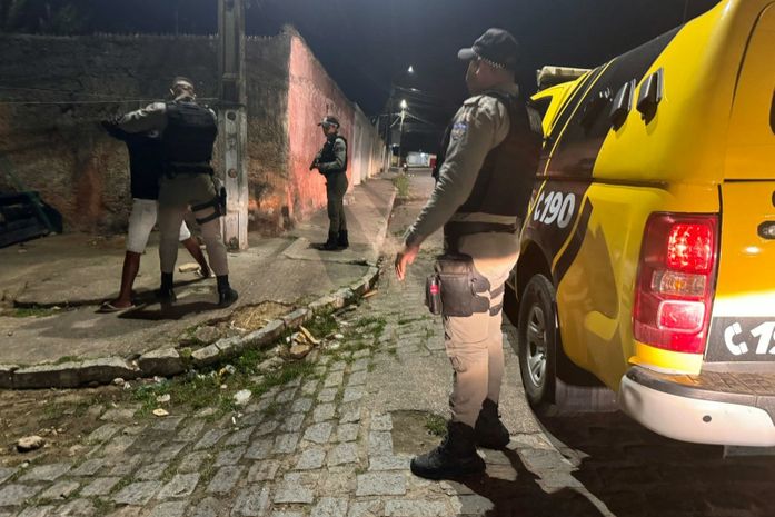 Polícia Militar apreende 23 quilos de drogas e 21 armas em agosto