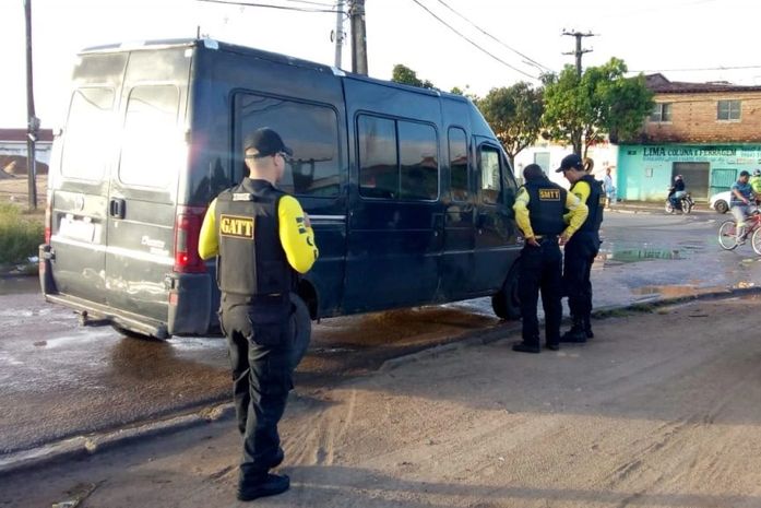 Veículos são apreendidos após realizarem transporte clandestino em Maceió
