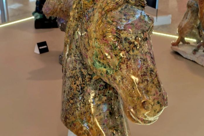 Escultor Baiano Flori, expõe obras preciosas em Maceió