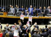 Em resposta a petistas, deputados incluem “Moro” e Bolsonaro em seus nomes