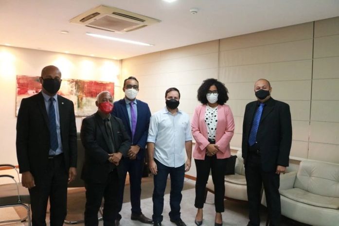 Nivaldo Barbosa Jr. recebe Comissão da Promoção da Igualdade Social