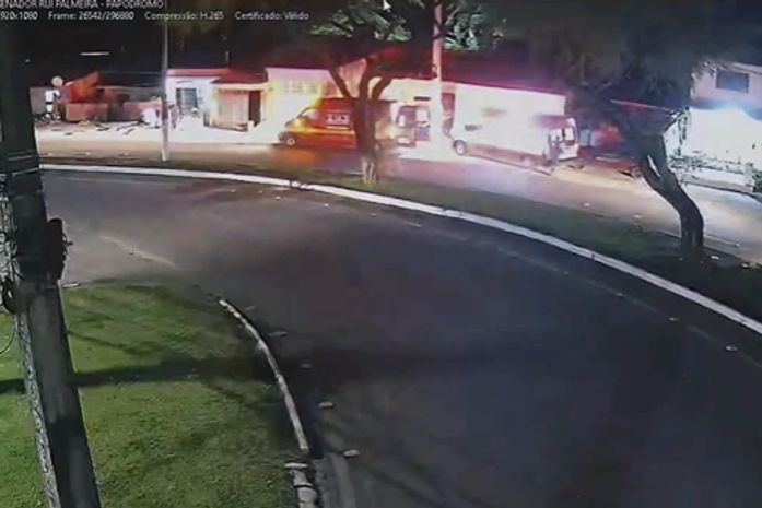 Videomonitoramento flagra acidente e leva à prisão de jovens por porte ilegal de arma em Maceió