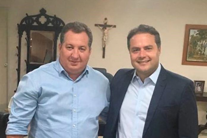 Henrique Vilela, de Porto de Pedras, e o governador Renan Filho (PMDB)