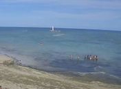 Homem é preso após agredir criança depois de banhistas acionarem botão do pânico na orla de Maceió