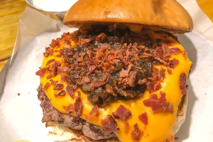 Boteco e hamburgueria, tem combinação melhor?