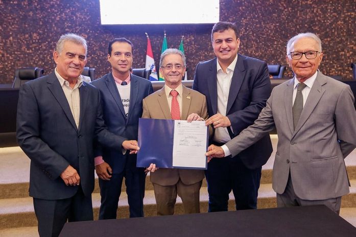 Prefeito Carlos participa da adesão de Rio Largo ao Programa Moradia Legal: “Compromisso com a dignidade do nosso povo”