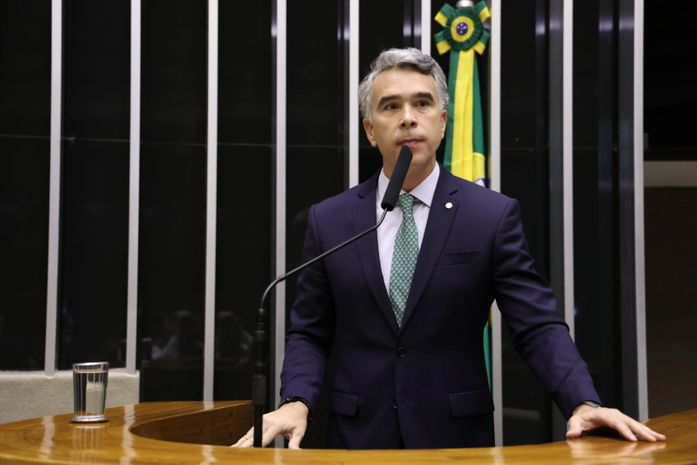 Rafael Brito vota contra PL da dosimetria e alerta para riscos à segurança pública
