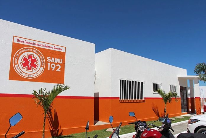 Prefeitura de Delmiro Gouveia entrega reforma da base do SAMU