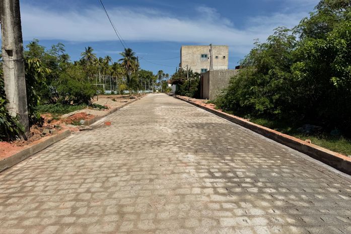 Prefeito Allan de Jesus destaca avanço das obras de pavimentação no povoado Lage