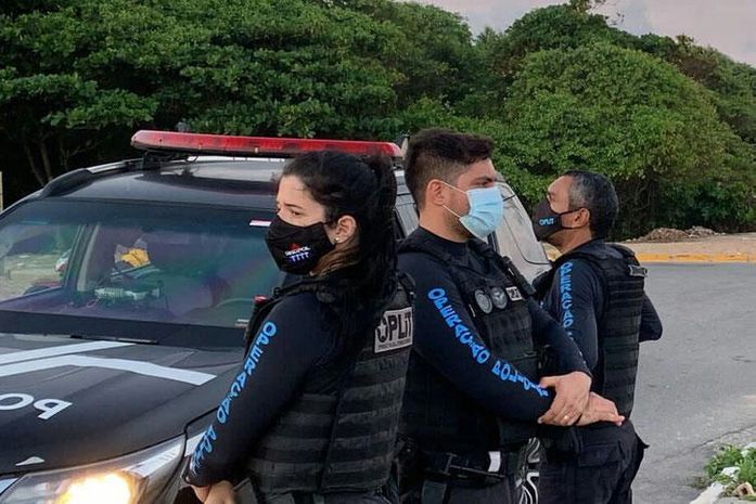 Jovem é preso suspeito de furtar motocicleta na Pajuçara, em Maceió