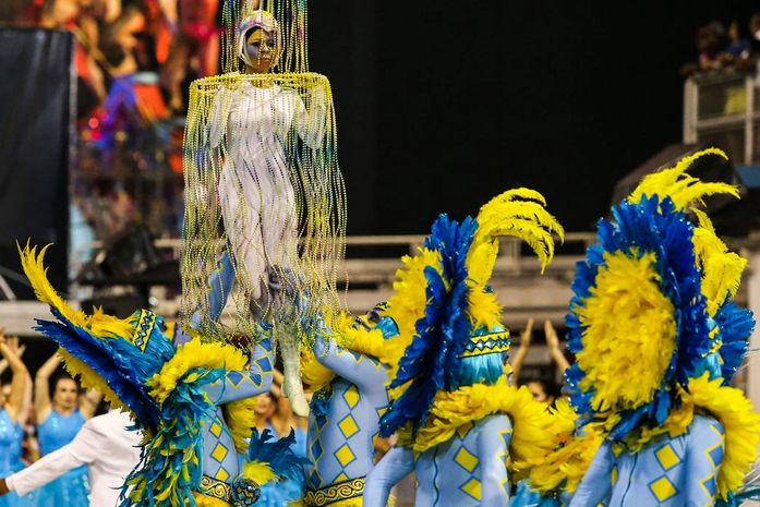 Sambódromo do Anhembi recebe hoje sete escolas do Grupo Especial