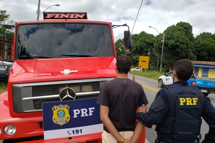 Caminhoneiro é preso com 60 comprimidos de “rebite”