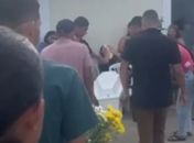 Vídeo: Menina de 3 anos vítima de disparo é sepultada sob comoção em Maceió