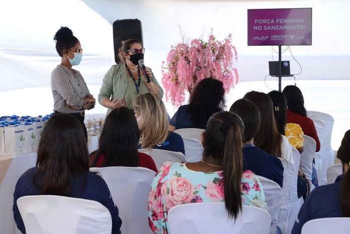 Encontro debate a presença das mulheres no saneamento
