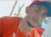 Pai e filho menor morrem em colisão entre carro e motocicleta em Arapiraca 