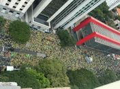 Bolsonaro reúne apoiadores e sete governadores em SP