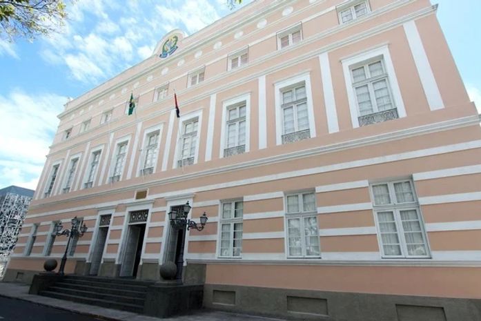Maioria dos deputados estaduais eleitos em Alagoas tem perfil de centro – e isso é bom