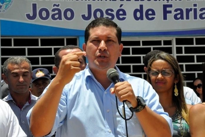 Ex-prefeito de Girau é preso em operação do Gecoc acusado de desvio de verbas