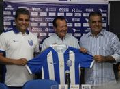 Treinador Marcelo Cabo é apresentado oficialmente no CSA