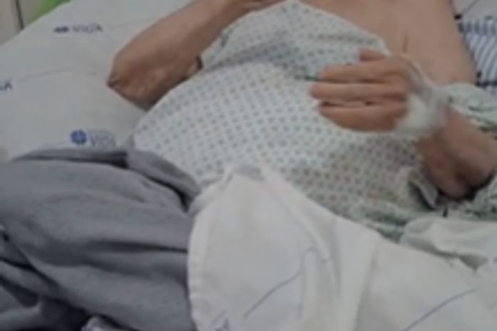 Família denuncia pressão por alta de idosa internada em hospital particular de Maceió e questiona transferência para home care