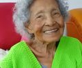 Dei a Alda Barros, minha mãe, um casaco de frio cor verde esperança, para agasalhar a alma dos tempos frios