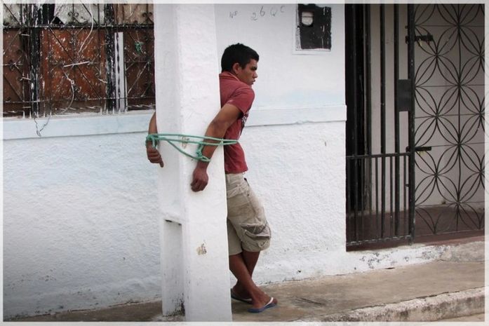 Jovem é amarrado a poste no município de São Miguel dos Campos