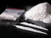Após denúncia, policiais apreendem cocaína e prendem acusado de tráfico de drogas