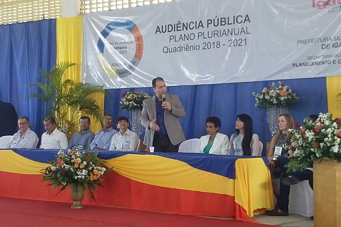 Prefeito Oliveiro Piancó abriu o evento enaltecendo a secretária Guayra
