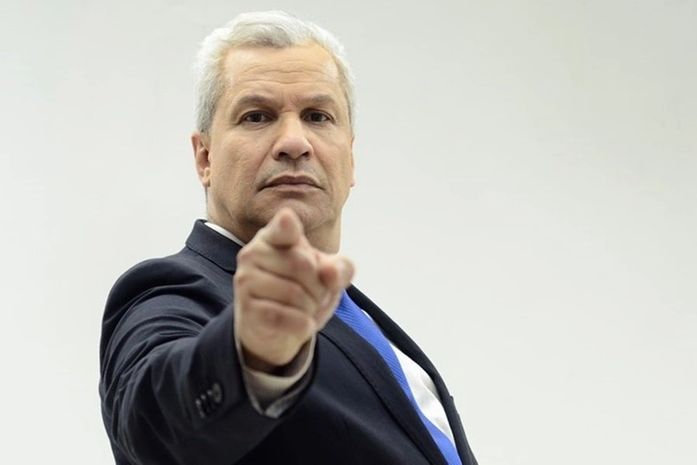 Apresentador Sikêra Jr. 