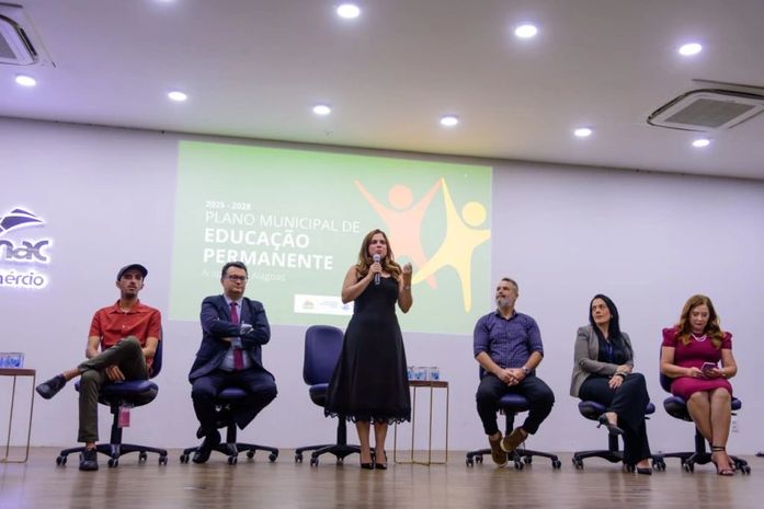 Compromisso com a qualidade: município apresenta Plano de Educação Permanente do SUAS