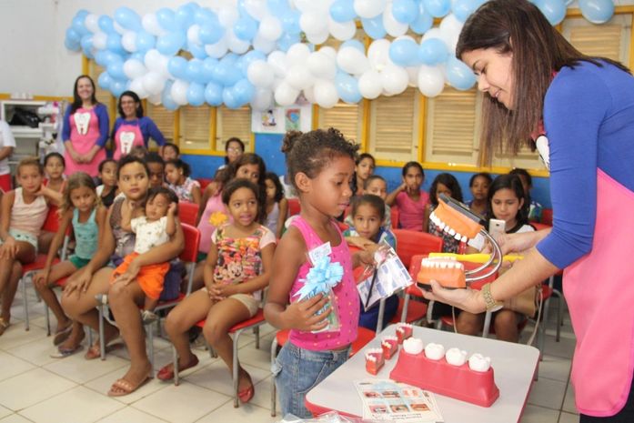 “Feira de Saúde na Escola” mobiliza pais e alunos com ações sociais