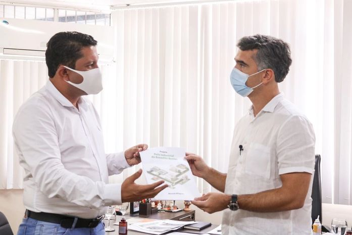 Allan Pierre apresenta projeto do polo industrial a Rafael Brito