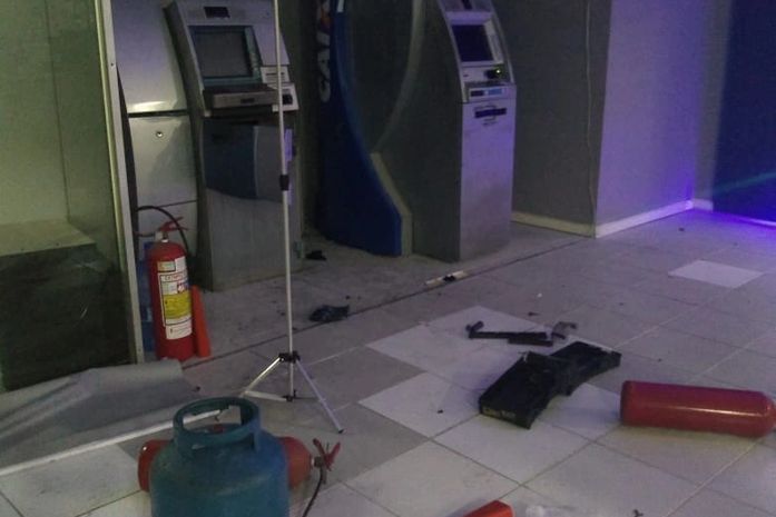 Bandidos invadem Prefeitura de Arapiraca, e roubam caixa eletrônico