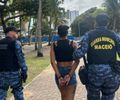 Maconha, cocaína e dinheiro: mulher é presa suspeita de tráfico de drogas na Orla da Pajuçara