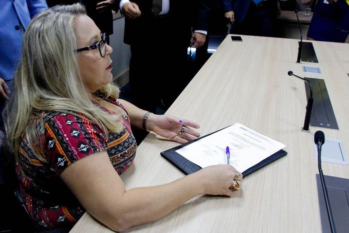 Rosinha da Adefal propõe debate na Câmara sobre doenças emocionais e saúde mental