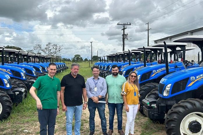 Arthur Lira garante R$ 56 milhões para a entrega de 125 tratores a mais de 100 entidades da agricultura familiar de AL