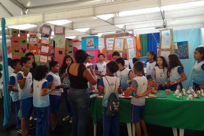 Alunos de escolas municipais participam de evento científico na Ufal