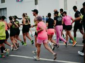 Corrida Carambola une esporte, cultura e diversidade na orla de Jaraguá