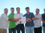 Prefeito Cacau assina ordem de serviço da construção da 2ª, 3ª e 4ª etapa