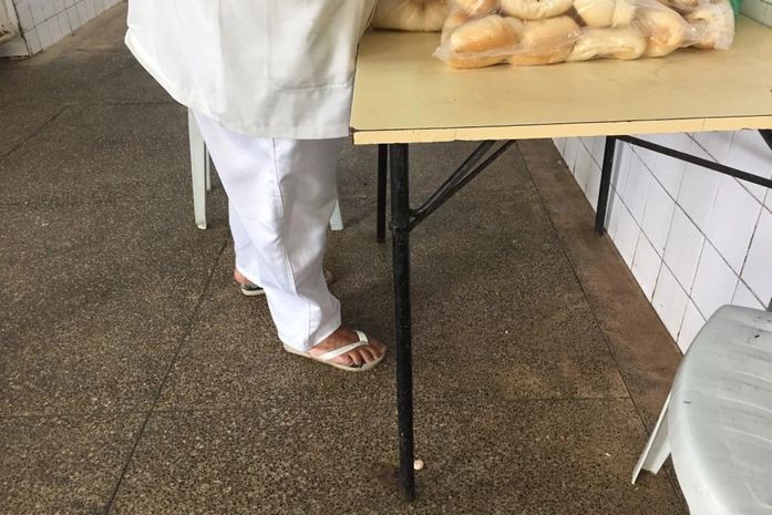 Funcionários trabalham sem condições adequadas em hospital