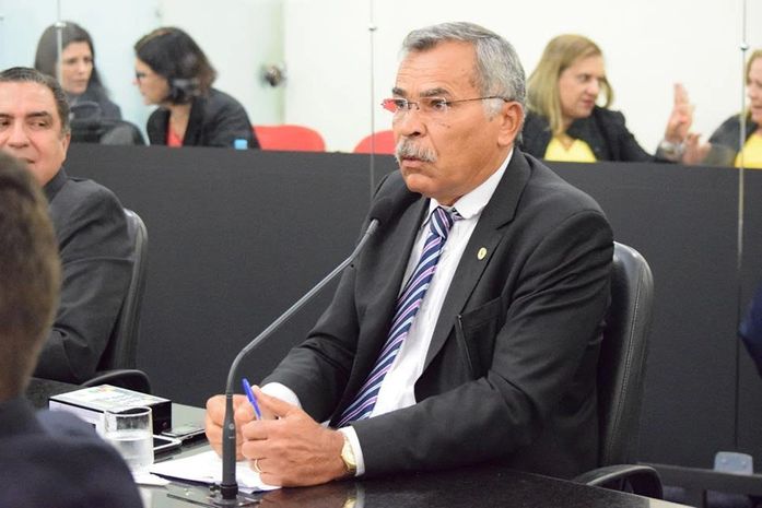 Justiça concede três liminares em favor de Tarcizo Freire