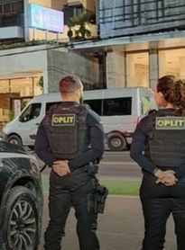 Motorista de aplicativo retém celular de passageira como garantia após falha no pagamento de viagem em Maceió