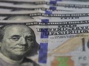 Mercado em alerta: Dólar sobe para R$ 5,75 e Bolsa fecha em queda com incertezas externas e internas
