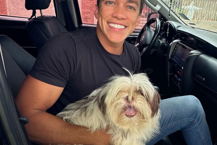Deputado Delegado Leonam resgata cachorro que inalou fumaça de drogas em Marechal Deodoro