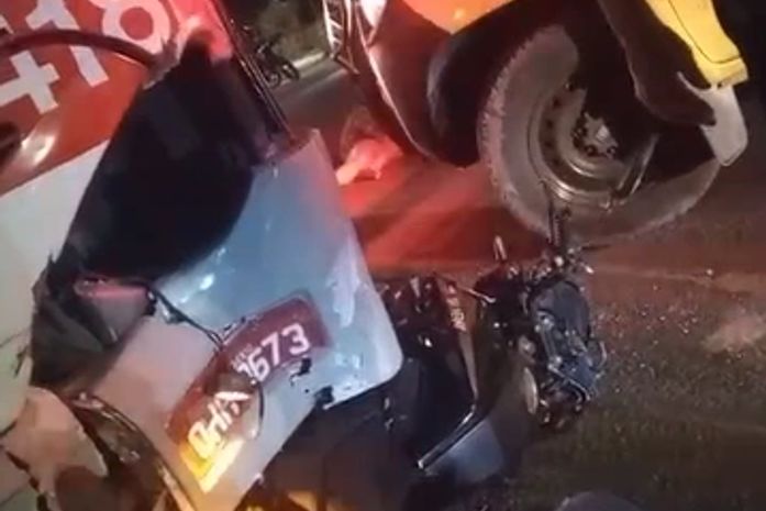 Mulher morre em colisão entre moto e ônibus na parte alta de Maceió