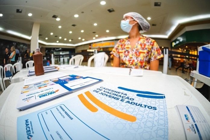 Pontos de vacinação do Maceió Shopping e Pátio Shopping não funcionam neste final de semana