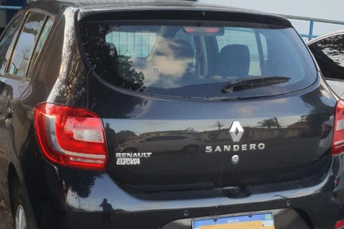 Homem é preso com veículo clonado em Maceió