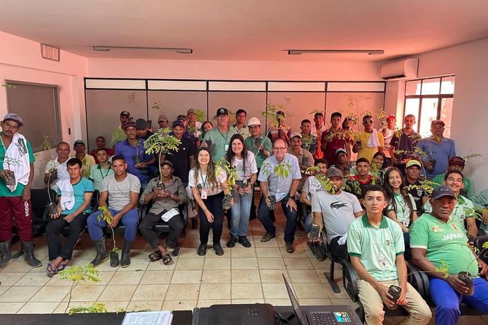 No Mês do Meio Ambiente, cooperativa planta 2 mil mudas de reflorestamento no Vale do Satuba