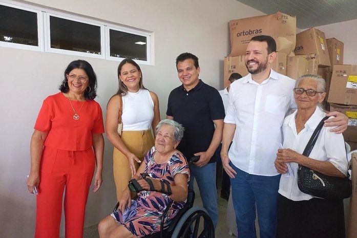 Deputado Ricardo Nezinho participa de entrega de órteses e próteses a beneficiados pela parceria entre Pestalozzi Arapiraca e HE do Agreste